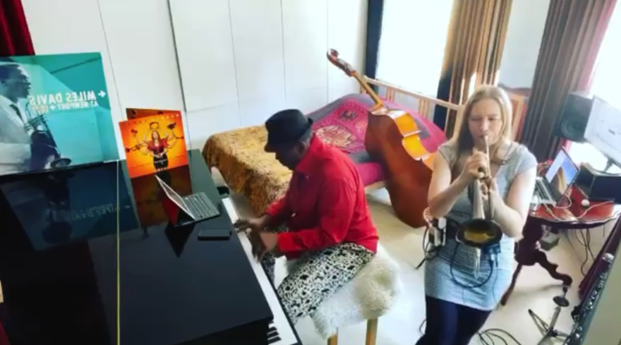 Livestream concerten: hartverwarmend, maar plaats er wel een betaallinkje bij